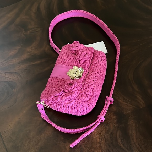 Ted Baker Maglila Knitted Crochet CrossBody Bag. - Picture 8 of 16